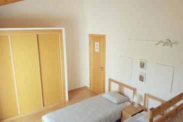 פנסיון Endless Summer Surf House