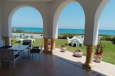 پانسیون Chalet Vert Diar Maamoura