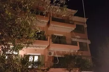 アパートホテル Nontas Homes