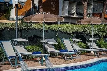 ホテル Golfo Del Sole Holiday Resort