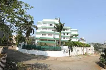 בית מלון כפרי Sunrise Hill Resort