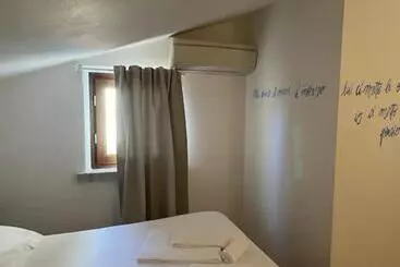 Pensão Confortevole Camera Matrimoniale A 500 Mt Dal Mare