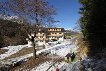Pensione La Lum De Roisc