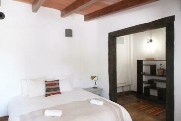 Hotel The Wild Olive Andalucía Agave Guestroom