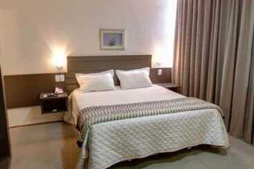 فندق Rede Andrade Guaira