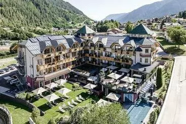 Hotelli Tevini Dolomites Charming