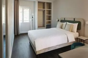 House Vista Lakefront Boutique