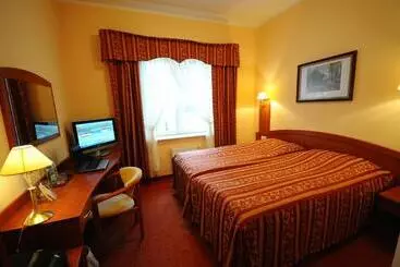 酒店 Maxim Kwidzyn