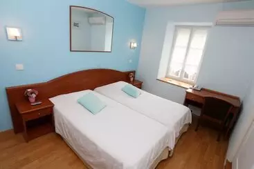 Hotel Chambres D Hôtes La Chaumière