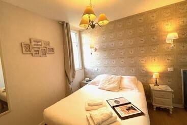 Hotel La Villa Les Mots Passants