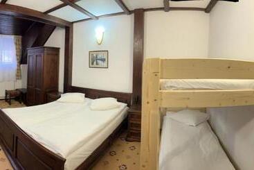 Pensiunea Pasul Clabucetului