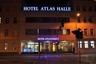 Отель Atlas Halle