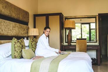 בית מלון כפרי Coco De Mer Boutique