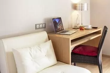 בית מלון כפרי La Chaumiere