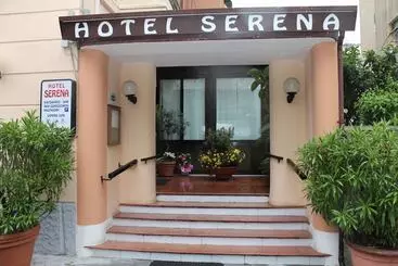 酒店 Serena