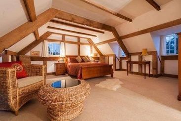 בית מלון כפרי The Georgian Lodge