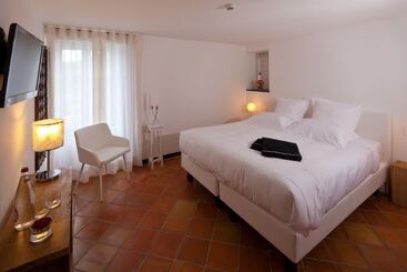 فندق Château De Longcol