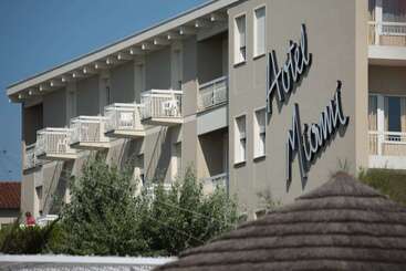 בית מלון כפרי Miami Beach