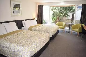 Hotelli Baywatch Motor Inn