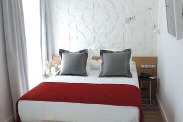 هتل Boutique Caireles