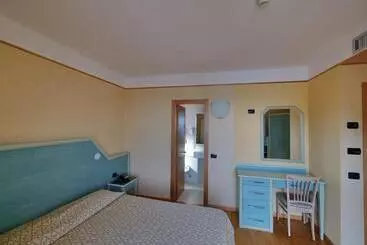 Hotelli Residence Mondial