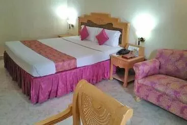 Hotel The Golden Retreat