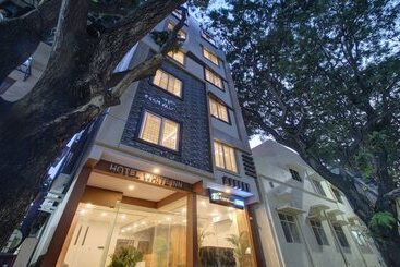 Hotell Treebo White Inn