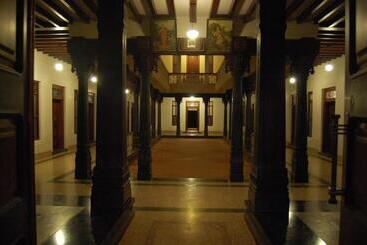 בית מלון כפרי Visalam Chettinad Palace   A Cgh Earth Experience