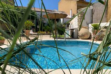 צימר Sa Domu De Don Ninnu Bed Breakfast