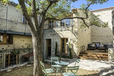 פנסיון La Maison Du Chateau