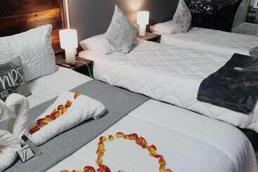 Bed & Breakfast Ay Jay S Guesthouse