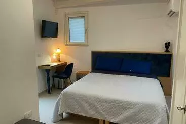 ベッドアンドブレックファースト L Alfiere 1