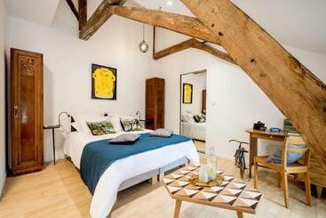 تختخواب و صبحانه La Bicicleta Ravito