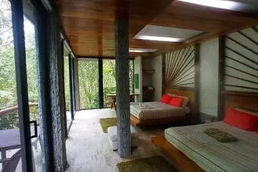 ホテル Cantalarana, Antes Wikiri Lodge
