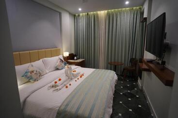 Fabhotel Naivara Boutique
