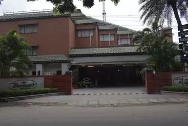 ホテル Alankar Grande