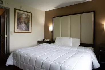 בית מלון כפרי Blisspoint Inn & Suites Marion