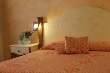 هتل Maria Caderina Green Village