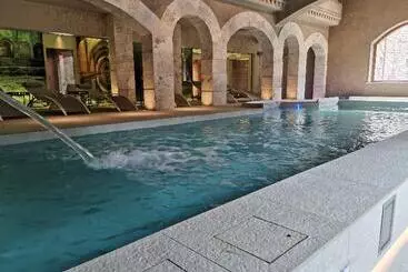 شقة Torre Del Nera Albergo Diffuso & Spa