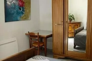 ベッドアンドブレックファースト Auberge Du Pèlerin