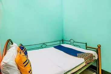 Hotel Oyo Homes 91114 Desa Wisata Bangunharja