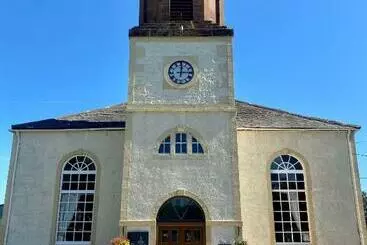 تختخواب و صبحانه The Auld Kirk