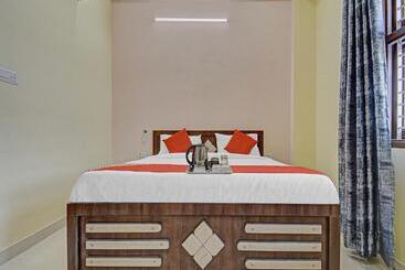 Hotel Flagship 87823  Kalot