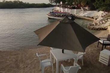 تختخواب و صبحانه Paraiso Real