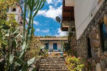 هتل Casona Museo Catalina Huanca