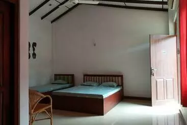 Hotel Lotus Villa