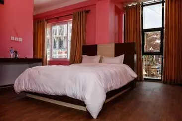 هتل Millennium Blue