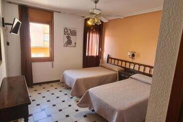 פנסיון Hostal El Molino