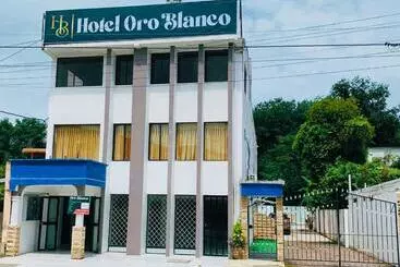 Hotel Oro Blanco