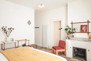 Bed and Breakfast La Nuit & Le Jour